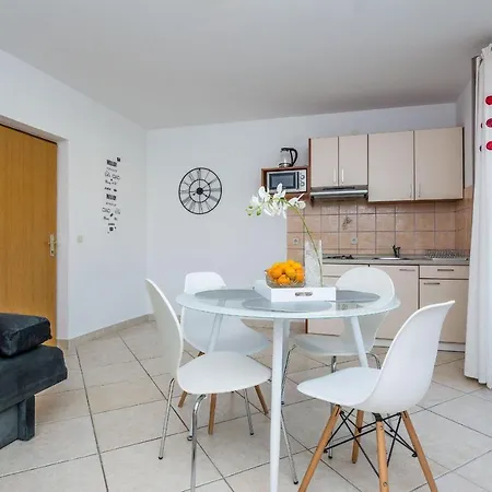 Apartment Vucetic *