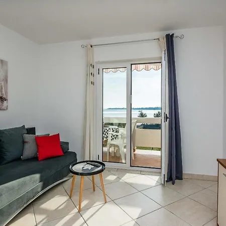 Apartment Vucetic Vir