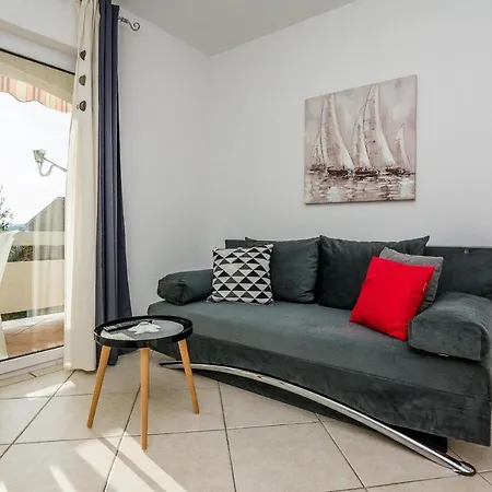 Vucetic Apartment Vir