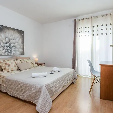 Vucetic Apartment Vir
